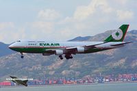 B-16403 @ VHHH - EVA Air approaching runway 25R - by Michel Teiten ( www.mablehome.com )