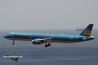 VN-A347 @ VHHH - Vietnam Airlines arriving on runway 25R - by Michel Teiten ( www.mablehome.com )