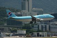 HL7606 @ VHHH - Korean Airlines Cargo on runway 25L - by Michel Teiten ( www.mablehome.com )