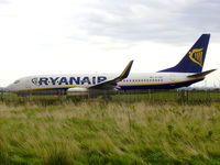EI-DAN @ EGGP - Ryanair - by chris hall