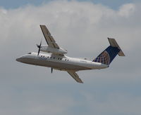 N360PH @ DTW - Continental Connection Dash 8 departing to CLE
