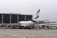 4X-ELB @ LSGG - B747-458
