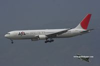 JA612J @ VHHH - Japan Airlines