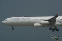 ZS-SXA @ VHHH - South African Airways - by Michel Teiten ( www.mablehome.com )