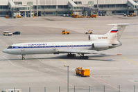 RA-85638 @ EDDM - Taxiing to the runway. - by Robert Schöberl