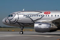 OE-LEK @ VIE - Fly Niki Airbus 319 - by Yakfreak - VAP