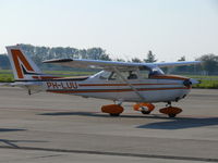 PH-LUU @ EHBK - Cessna CF172L Skyhawk PH-LUU - by Alex Smit