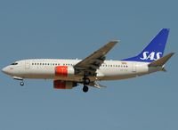 LN-TUD @ LEBL - Now with basic colours SAS Norge. - by Jorge Molina