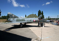 495 @ LFMO - Static display for this old Mirage during LFMO Airshow 2008 - by Shunn311
