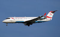 OE-LCL @ VIE - Austrian arrows Canadair Regional Jet CRJ200LR
