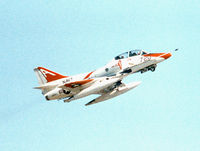 158140 @ TX18 - Landing at the Former Dallas Naval Air Station