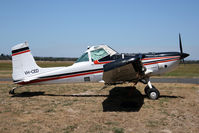 VH-CED @ YBLN - /