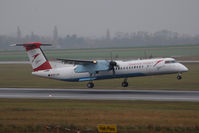 OE-LGD @ VIE - Bombardier Inc. DHC-8-402 - by Juergen Postl