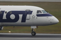 SP-LIA @ VIE - Embraer ERJ-175