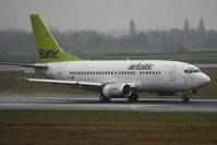 YL-BBD @ VIE - Boeing 737-53S