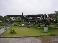 02103 - Hanoi , Air Force museum - by Henk Geerlings