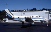 N102LF @ KBFI - /