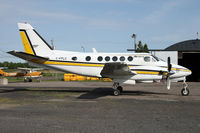 C-FPLG @ CYHU - /
