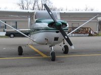 N2589Y @ I95 - On the ramp at Kenton, Ohio - by Bob Simmermon