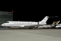 OE-IKM @ VIE - Globalexpress