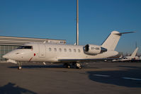 OY-GBB @ VIE - CL605 Challenger