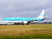 PH-BXO @ EGCC - KLM - by chris hall