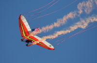 UNKNOWN @ SUA - Dan Buchannen hang glider