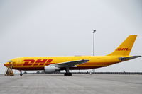 OO-DIH @ EDDP - A yellow cargo-cab at DHL-Hub Leipzig - by Holger Zengler