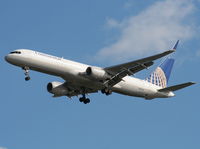 N17104 @ TPA - Continental 757-200