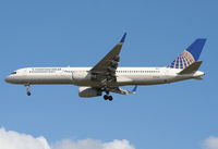 N17104 @ TPA - Continental 757-200