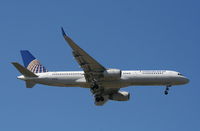 N19136 @ TPA - Continental 757-200