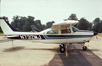 N732MJ @ UMP - Cessna T210M Centurion at Indianapolis Metropolitan Airport - by Ingo Warnecke