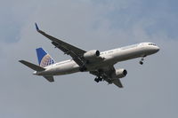N13110 @ MCO - Continental 757-200