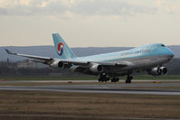 HL7602 @ VIE - Boeing 747-4B5F (SCD)