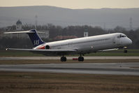 LN-RMD @ VIE - MD-82