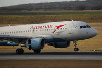 OE-LDA @ VIE - Airbus A319-112