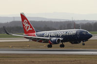 OM-NGL @ VIE - Boeing 737-76N
