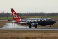 OM-NGL @ VIE - Boeing 737-76N