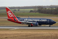 OM-NGL @ VIE - Boeing 737-76N