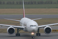 A6-ECL @ VIE - Emirates Boeing 777-300