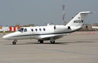 N525CM @ KDSM - KDSM