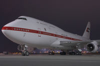 A6-UAE @ VIE - UAE Government Boeing 747-400