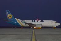 UR-FAA @ VIE - Ukraine International Boeing 737-300