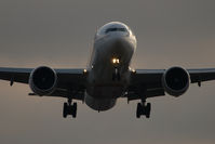 A6-ECG @ VIE - Emirates Boeing 777-300