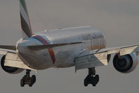 A6-ECG @ VIE - Emirates Boeing 777-300