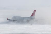 N673US @ CID - NWA9980 at Runway 27 runup pad, Wind 280@25-30 kt and I'm outside on the tower catwalk - by Glenn E. Chatfield