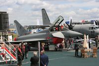 MM55097 @ EGLF - Taken at Farnborough Airshow on the Wednesday trade day, 16th July 2009 - by Steve Staunton