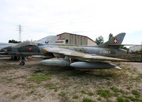 J-4063 photo, click to enlarge J-4063 photo, click to enlarge