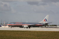 N956AN @ KMIA - Boeing 737-800 - by Mark Pasqualino