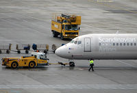 LN-RMO @ VIE - Scandinavian Airlines (SAS) McDonnell Douglas MD-81